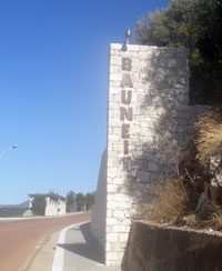 sign post of baunei