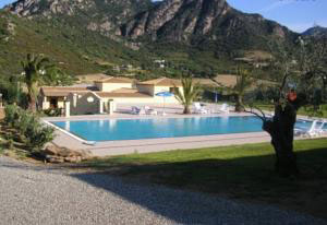 hotel cardedu swimming pool