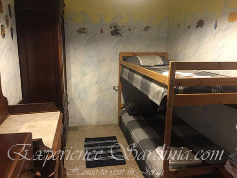 singles bedroom with bunk beds cheap house rental sardinia