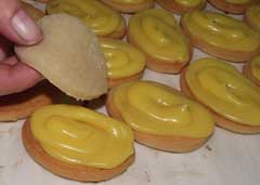 cookies with lemon cream filling