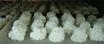 meringue cookies drying out in the oven