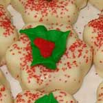 flower shaped almond almond cookie