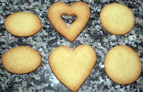 different shaped almond cookies