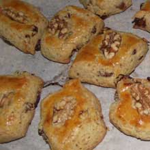 baked walnut cookies