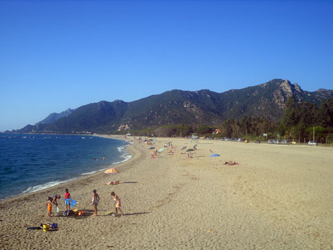 the marina di cardedu
