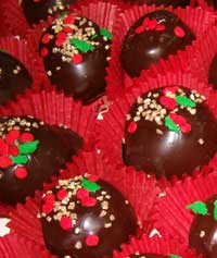 pistacchio flavored almond balls coated in dark chocolate